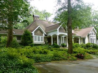 2900 Ridgewood Cir NW, Atlanta, GA 30327