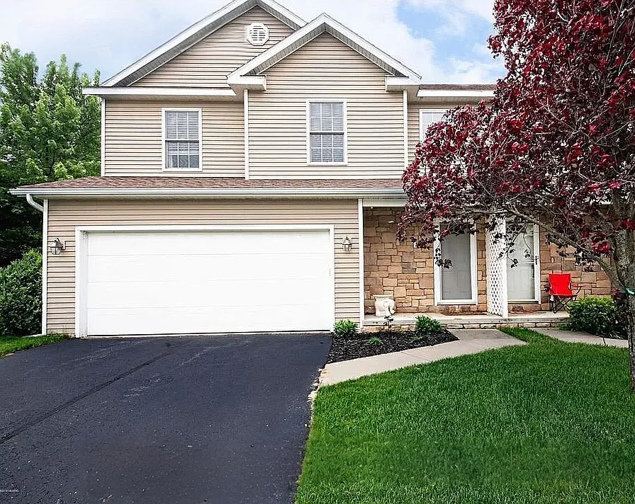 5 bed, 2800 sqft, $2,450 — Photo 1