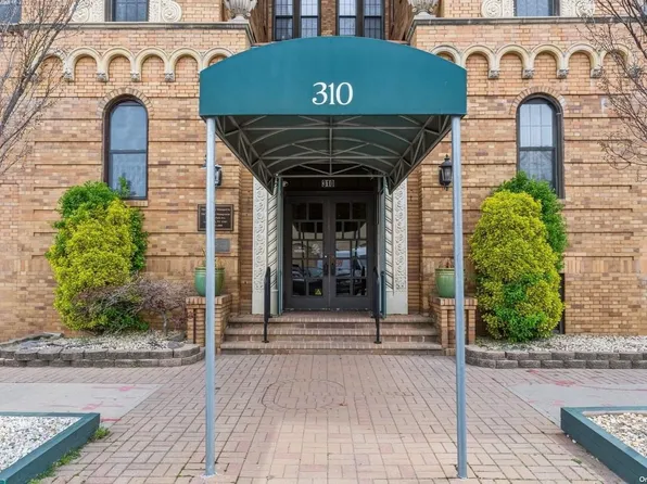 310 Riverside Boulevard #5G, Long Beach, NY 11561