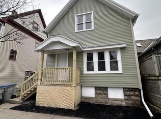525 E Clarke St #527, Milwaukee, WI 53212
