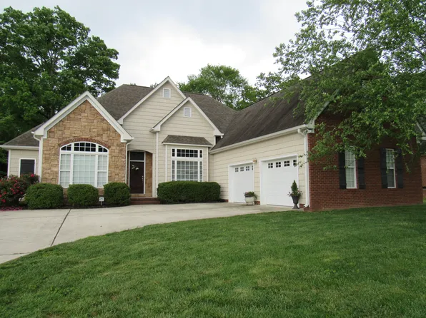 369 Winding Ridge Rd, Rock Spring, GA 30739