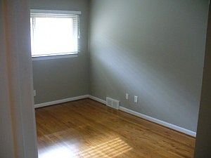 4th image of 24720 Culver St
