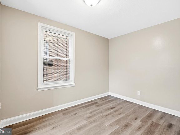 2nd image of 2808 Buena Vista Ter SE