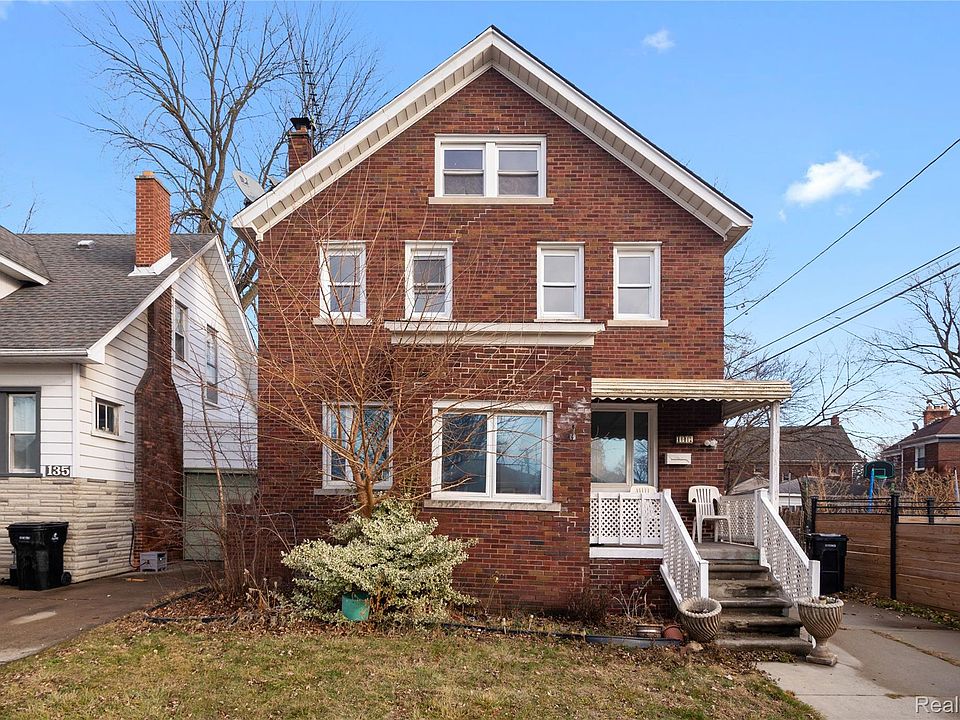 1st image of 147 1st St