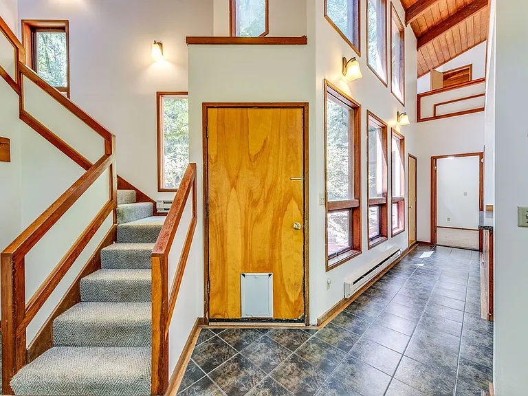 7019 NE Twin Ponds Rd — Photo 15