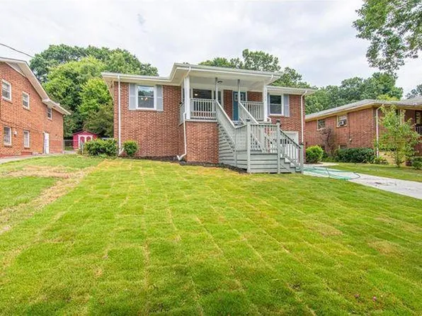 2705 Lincoln Ct NW, Atlanta, GA 30318