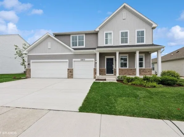 3203 Thoreau Dr, Portage, IN 46368