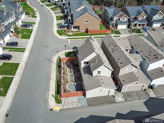 3rd image of 17216 117th Ave E
