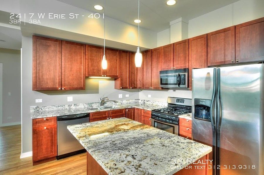 1st image of 2417 W Erie St Unit 401