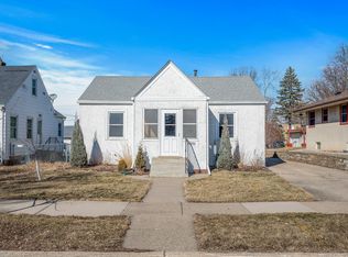 701 36 1/2 Ave NE, Minneapolis, MN 55418