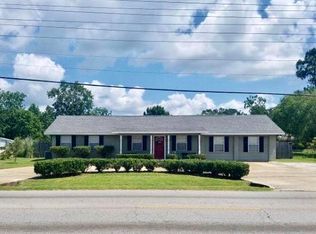 13216 Dedeaux Rd, Gulfport, MS 39503