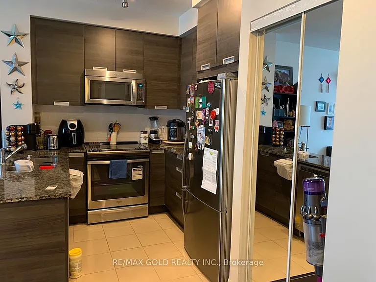 75 Eglinton Ave W #1210 — Photo 4