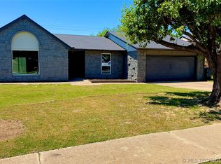11272 S Franklin Ave, Jenks, OK 74037