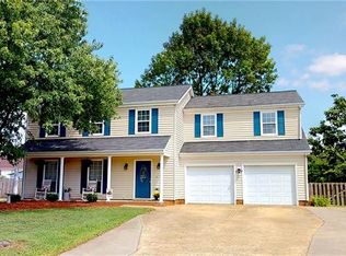 2520 Oak Leigh Dr, Charlotte, NC 28262