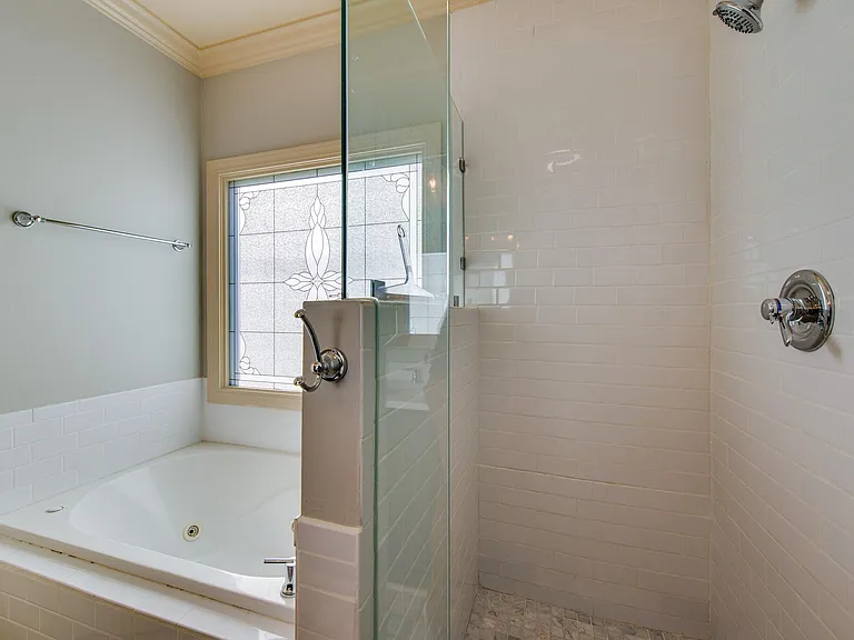 1606 Boscobel St — Photo 18