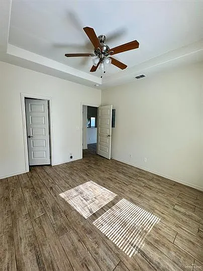 3913 Hawthorne Ave #1 — Photo 4