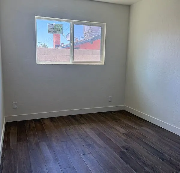 1459 E Kern Ave — Photo 6