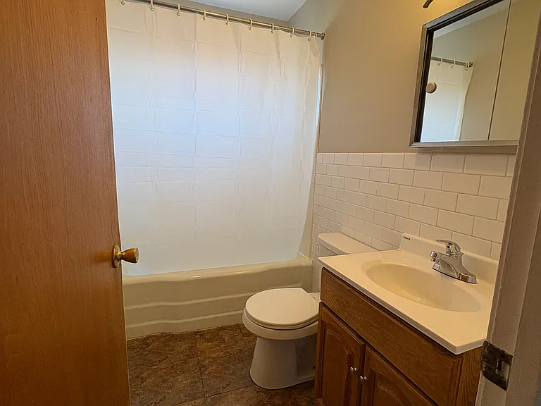 48 Joseph Dr — Photo 7