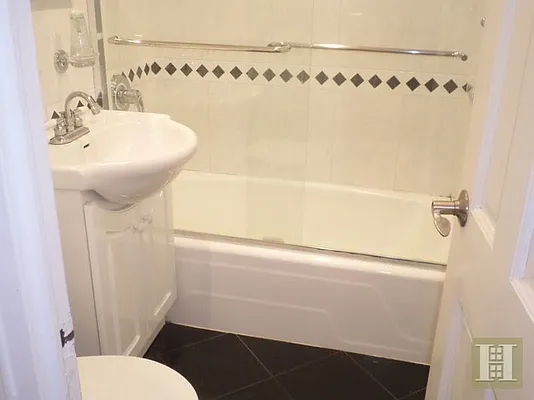 Rented by Halstead Real Estate | media 24