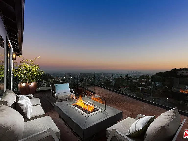 1733 Sunset Plaza Dr — Photo 13