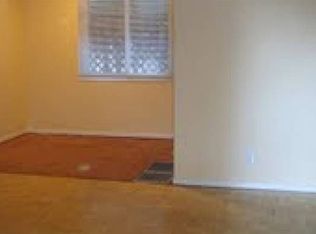 548 S Indian Canyon Dr, Palm Springs, CA 92264