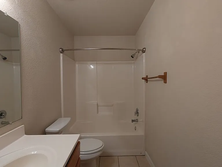 956 Misty Acres Dr — Photo 18