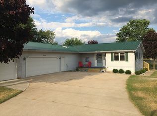 560 Mix Rd, Gladwin, MI 48624