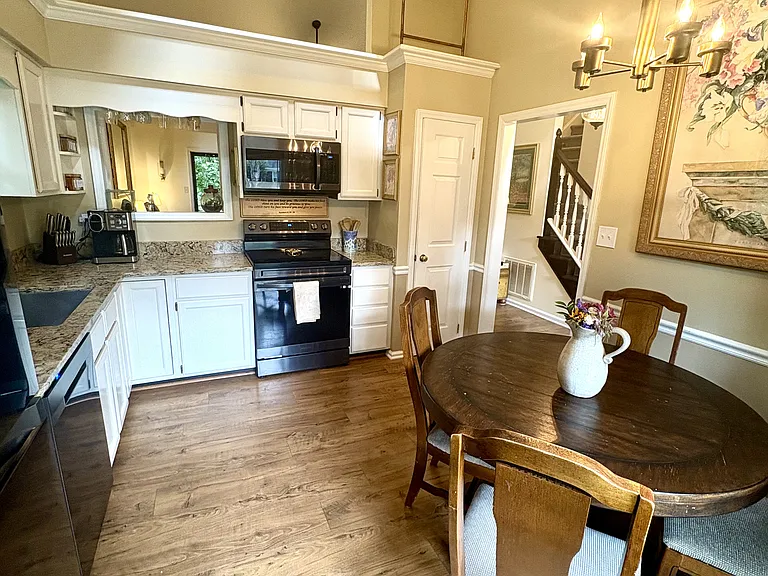 1433 Greenside Dr — Photo 11