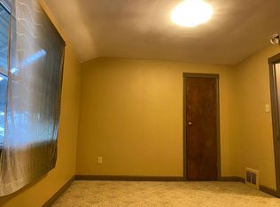 1135 French St, Sharon, PA 16146