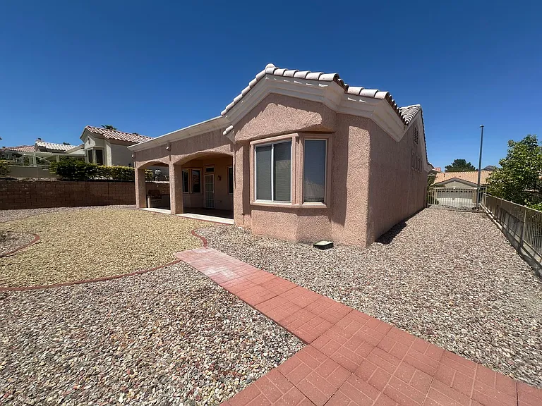 10717 Dover Creek Ave — Photo 22