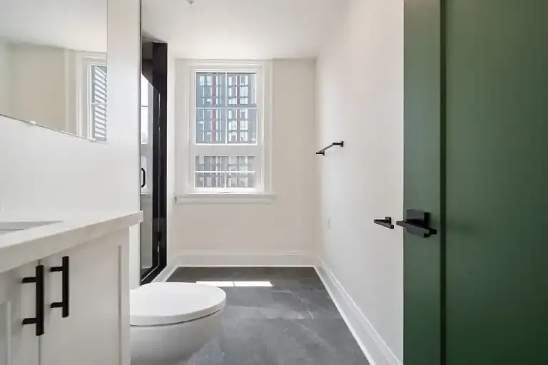 72 James St N #407 — Photo 10