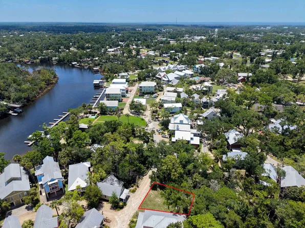 0 NE Winslow St, Steinhatchee, FL 32359