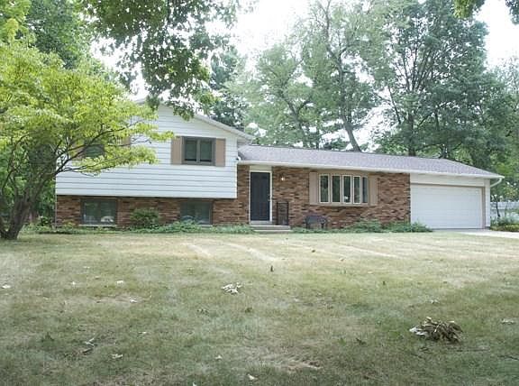 2nd image of 22928 Bradford Ct