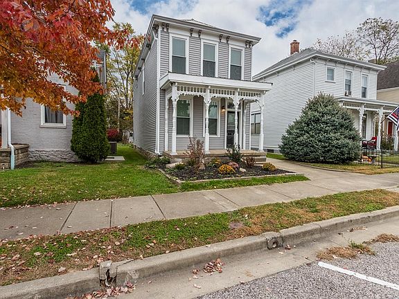 3rd image of 232 Charlotte St