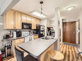 808 13th Ave SE APT 6, Minneapolis, MN 55414
