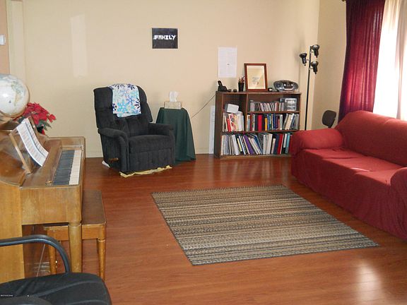 2nd image of 360 S Bowie Ave