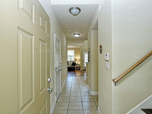 4th image of 1806 Jentsch Ct #B