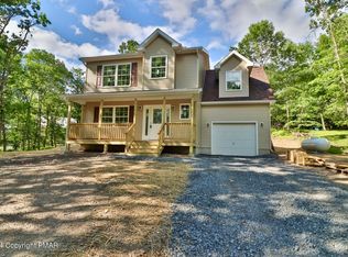 290 Bromley Rd, Henryville, PA 18332