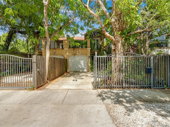 3154 Gifford Ln #3154, Miami, FL 33133