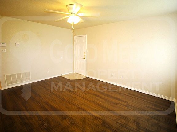 2nd image of 2701 Alma Dr #B