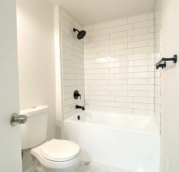 8 E Sycamore St #2 — Photo 6