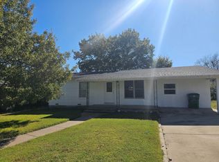 1508 W 11th St, Clifton, TX 76634