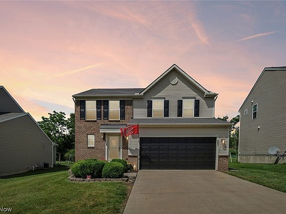 2nd image of 1480 Crescent Dr