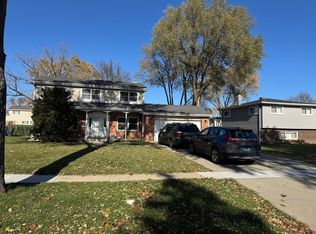 1680 W Byron Ave, Addison, IL 60101