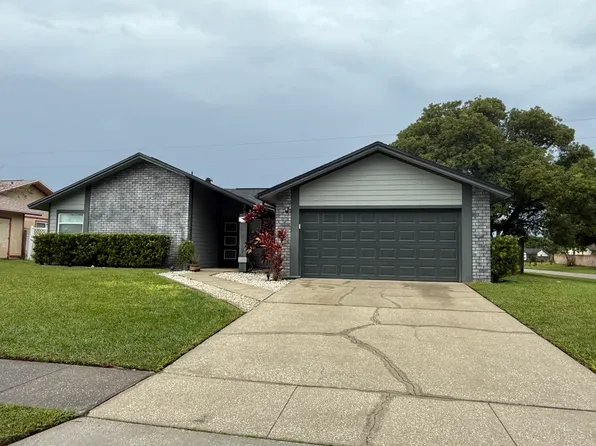 2102 Monastery Cir, Orlando, FL 32822