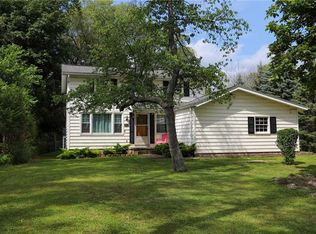 1079 N Greece Rd, Rochester, NY 14626