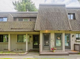 73 Landing Cir, Suffield, CT 06078