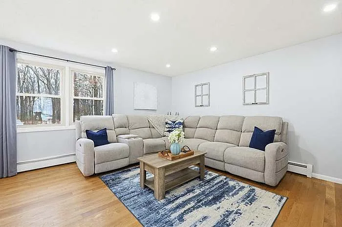 33 Santoro Rd — Photo 19
