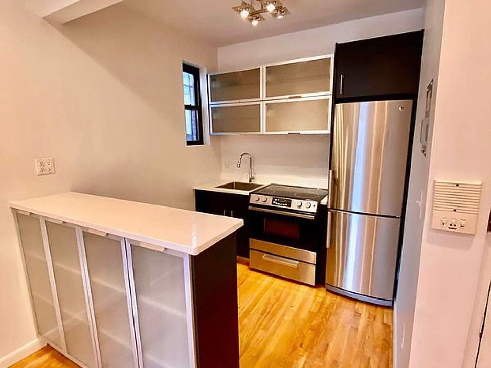 1st image of 1683 1st Ave APT 4NW
