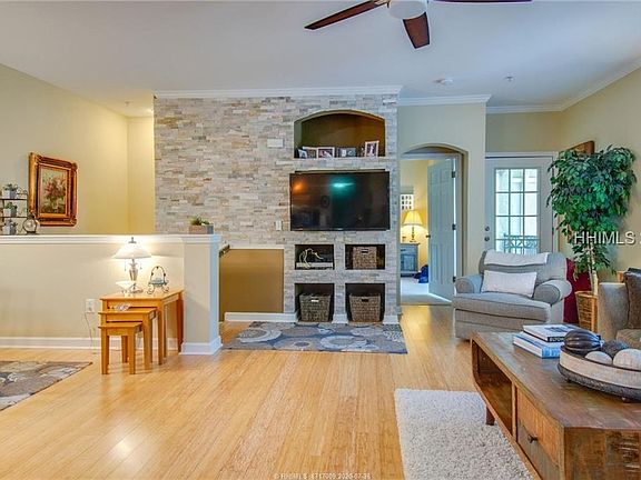 4th image of 4 Indigo Run Dr APT 1610